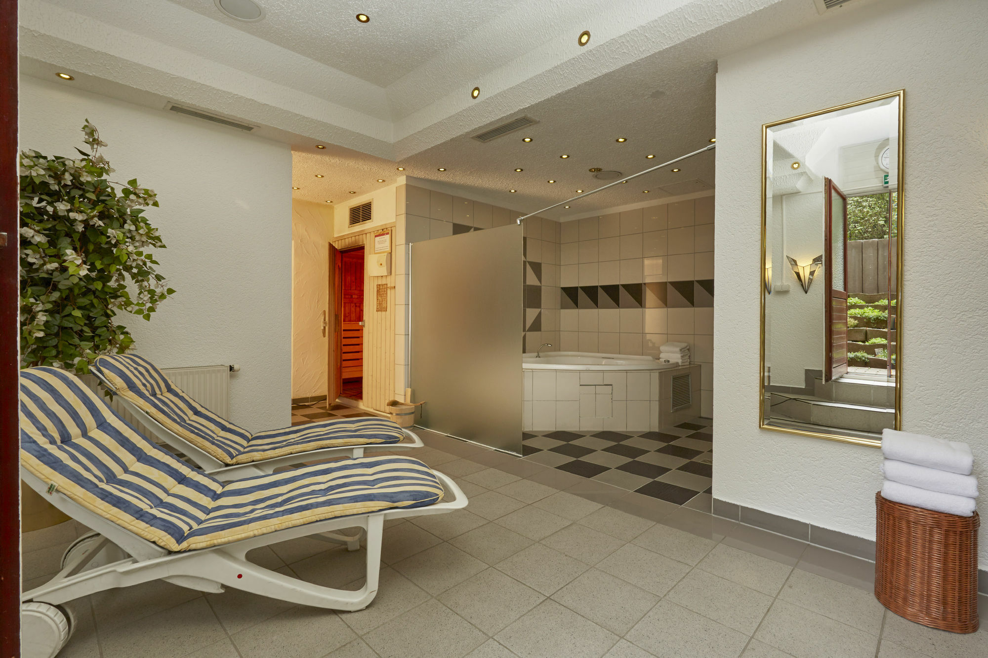 H+ Hotel Nuernberg Eksteriør bilde